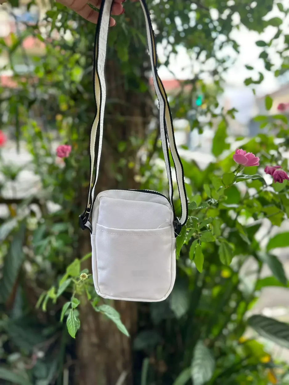 FARM BOLSA DA GEMA URBANO DIAS DE GLORIA